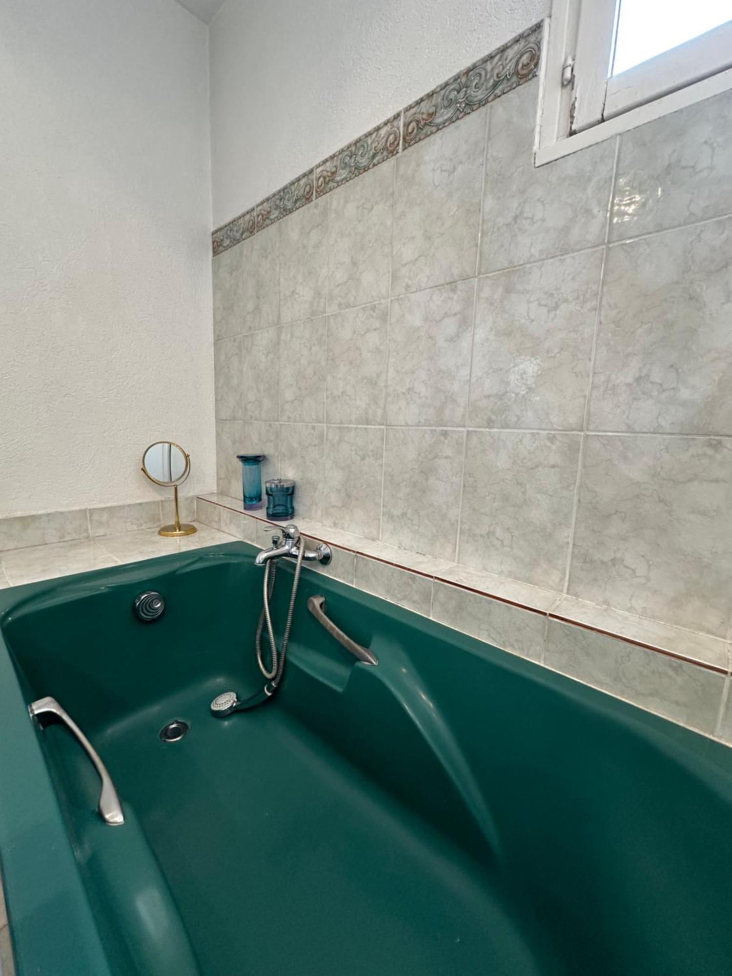 T4 Avec Terrasse Et Garage Prive Apartman Toulon Kültér fotó