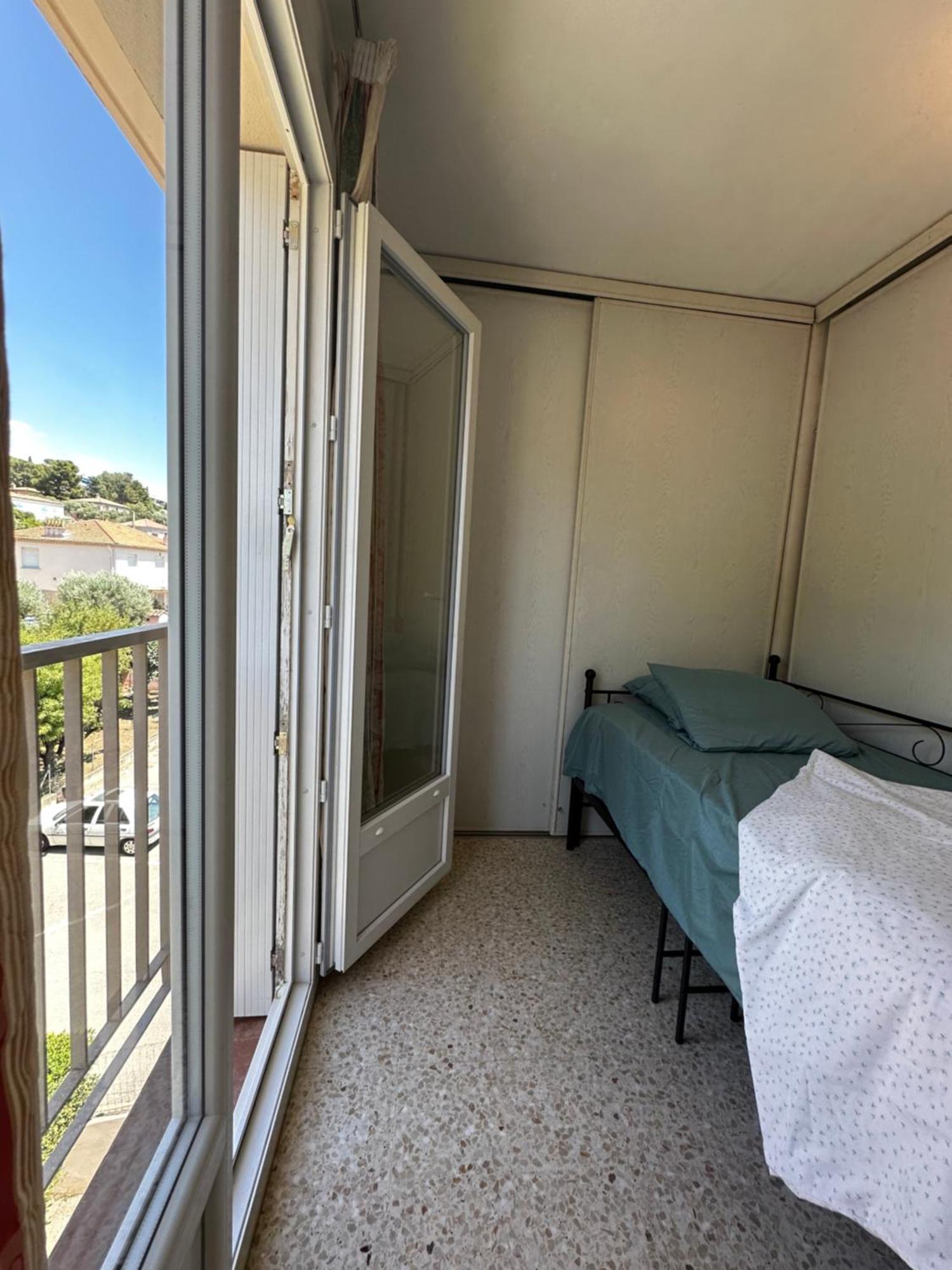 T4 Avec Terrasse Et Garage Prive Apartman Toulon Kültér fotó