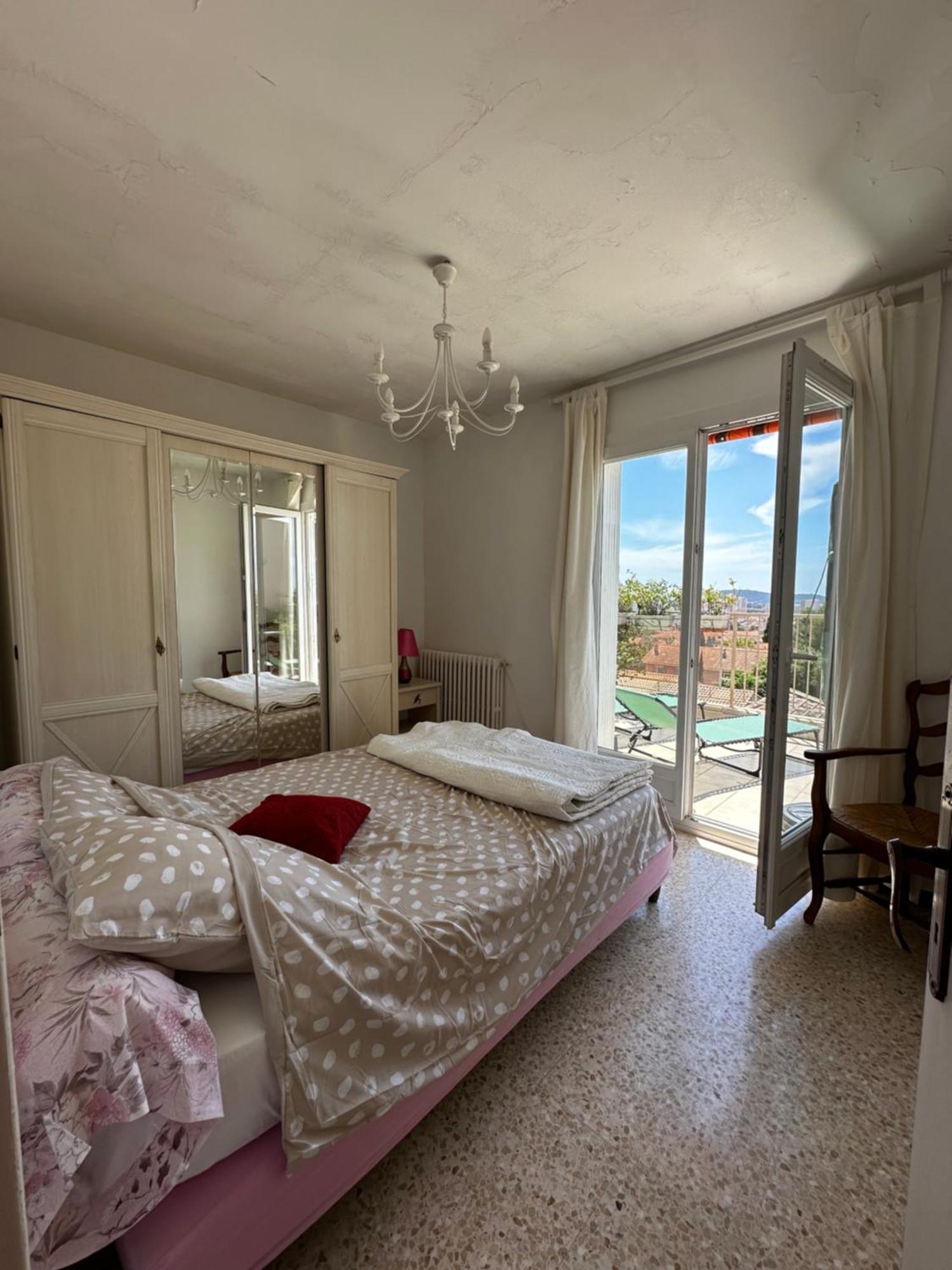 T4 Avec Terrasse Et Garage Prive Apartman Toulon Kültér fotó